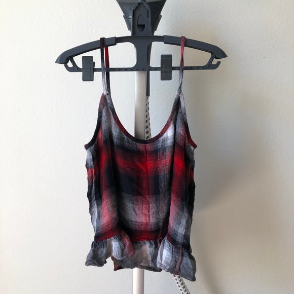 CLOTH & STONE Red and Gray Plaid Ruffled Crop Top - Picture 2 of 4